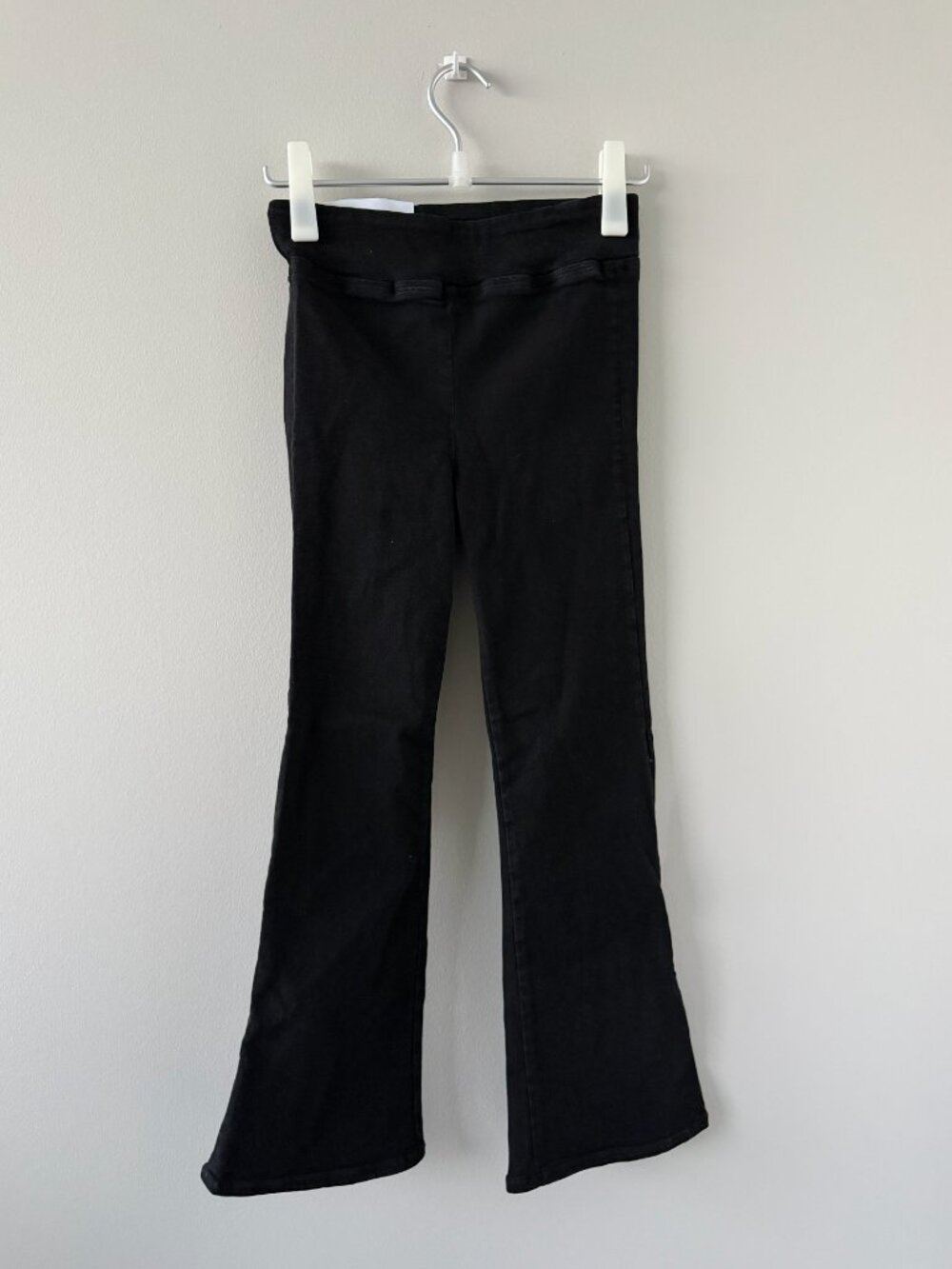 Frame Jetset Crop High Rise Mini Boot Black Jeans